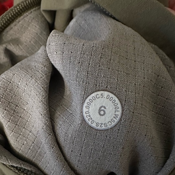 Lululemon Hiking Joggers - Picture 4 of 4